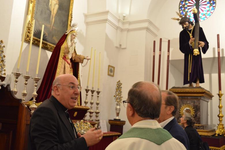 El obispo de Guadix preside una misa en la Quinta Angustia Francisco J. Orozco Córdoba