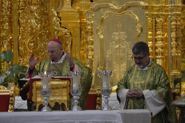 El obispo de Guadix preside una misa en la Quinta Angustia Francisco J. Orozco Córdoba