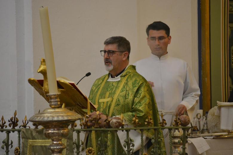 El obispo de Guadix preside una misa en la Quinta Angustia Francisco J. Orozco Córdoba