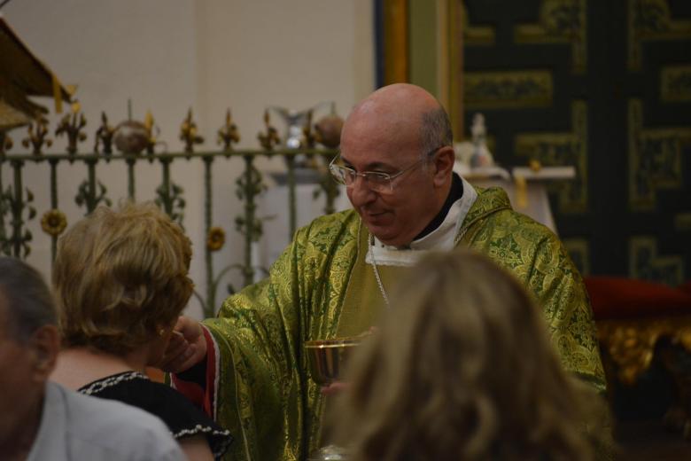 El obispo de Guadix preside una misa en la Quinta Angustia Francisco J. Orozco Córdoba