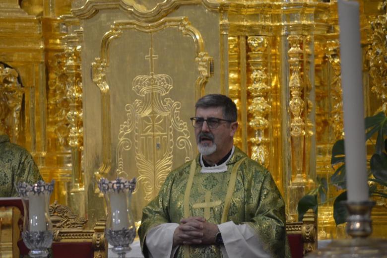 El obispo de Guadix preside una misa en la Quinta Angustia Francisco J. Orozco Córdoba