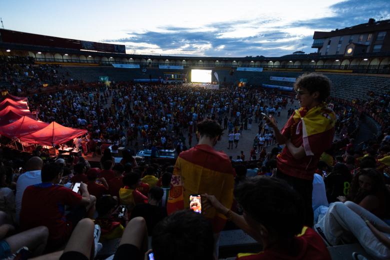 El Ayuntamiento de Toledo colocó la pantalla gigante dentro de su plaza de toros