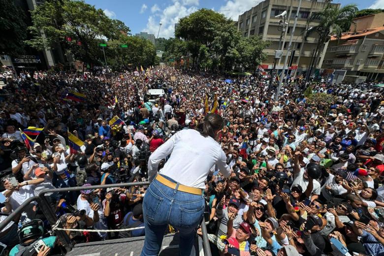 María Corina Machado simboliza una Venezuela que ya no tiene miedo al chavismo, una realidad ante la que Maduro y su régimen no saben cómo reaccionar, después de sostener durante años su poder en el miedo y la represión.