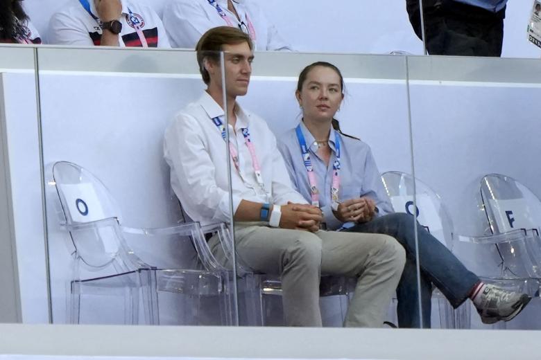 Alexandra of Hannover and boyfriend Ben Sylvester Strautmann  la hija pequeña de carolina de Mónaco en París