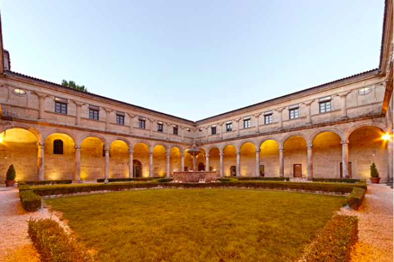 8.- Hotel Eurostars Monasterio de San Clodio (Orense)