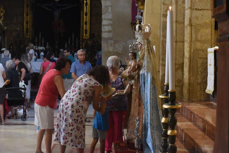 Veneración a la Virgen de los Remedios en San Lorenzo