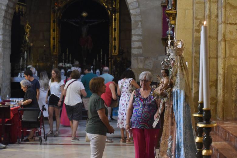 Veneración a la Virgen de los Remedios en San Lorenzo