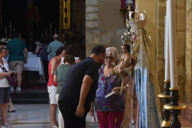 Veneración a la Virgen de los Remedios en San Lorenzo