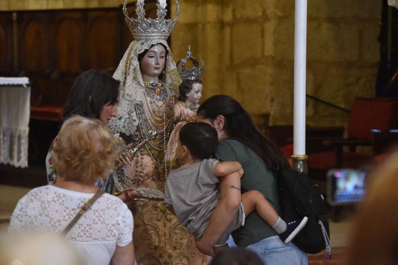 Veneración a la Virgen de los Remedios en San Lorenzo