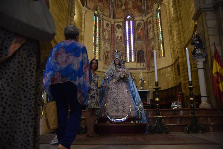 Veneración a la Virgen de los Remedios en San Lorenzo