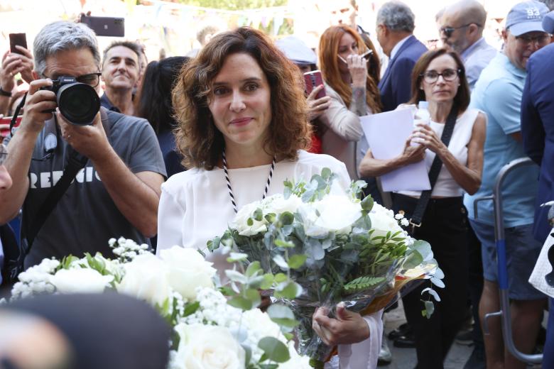 Jose Luis Martinez Almeida, mayor of Madrid and Isable Diaz Ayuso during the flower offering to the Virgen de la Paloma in MAdrid on 15 August 2024