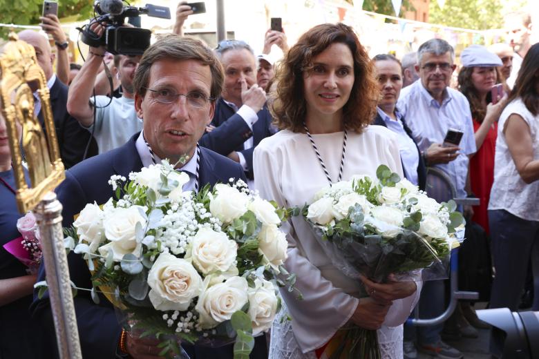 Jose Luis Martinez Almeida, mayor of Madrid and Isable Diaz Ayuso during the flower offering to the Virgen de la Paloma in MAdrid on 15 August 2024