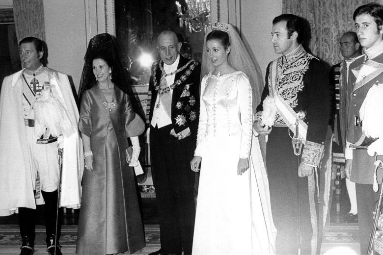 BODA DE ALFONSO DE BORBON Y DAMPIERRE Y CARMEN MARTINEZ BORDIU
EN AL FOTO CARMEN FRANCO Y CRISTOBAL MARTINEZ BORDIU
03/08/1972
MADRID