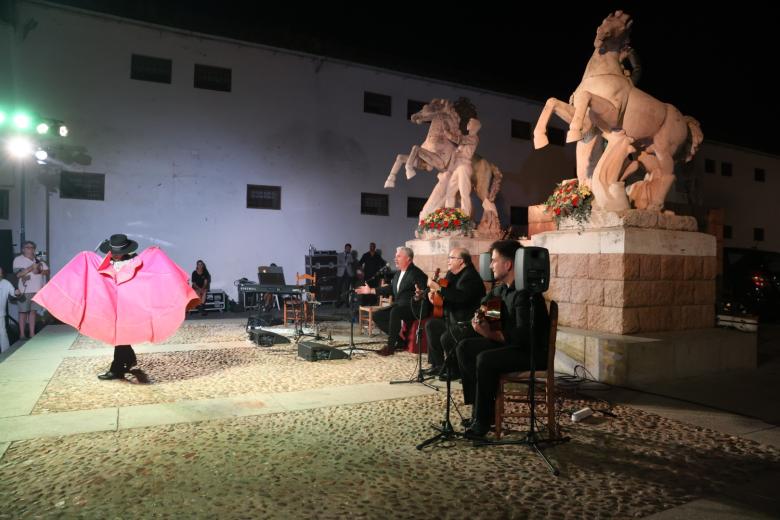 La casa de Jaén rinde homenaje a Manolete