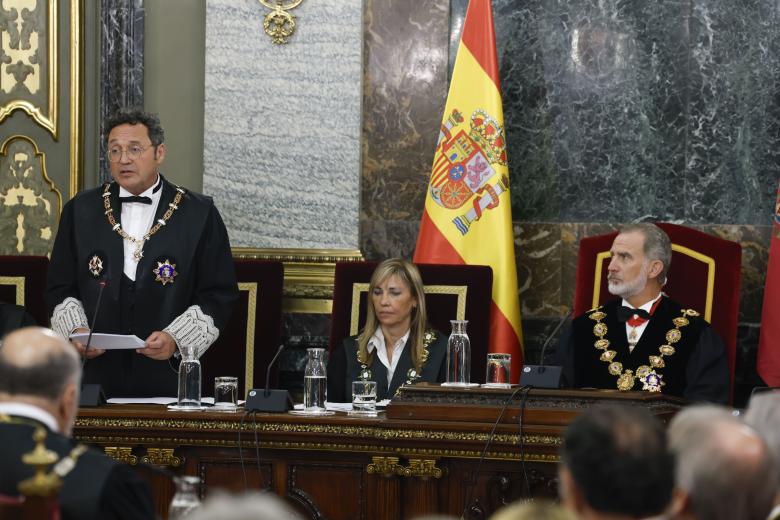 El fiscal general del Estado, Álvaro García, la presidenta del CGPJ Isabel Perelló y el rey Felipe y durante el acto de apertura del Año Judicial en el Supremo