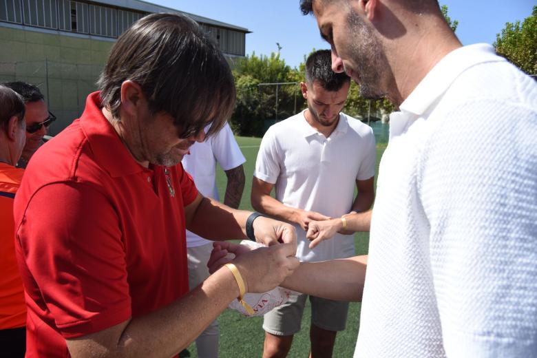 Ofrenda floral del Córdoba CF a la Virgen de la Fuensanta y encuentro con jóvenes futbolistas