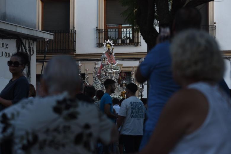 La procesión de la Virgen de Villaviciosa, en imágenes