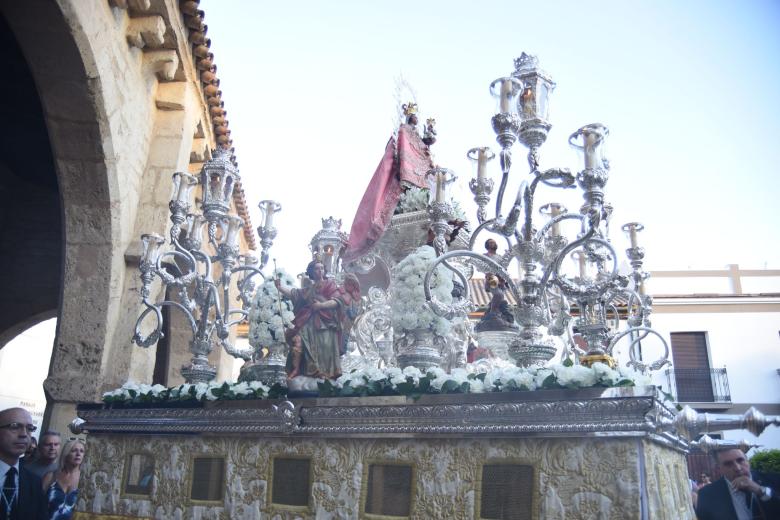 La procesión de la Virgen de Villaviciosa, en imágenes