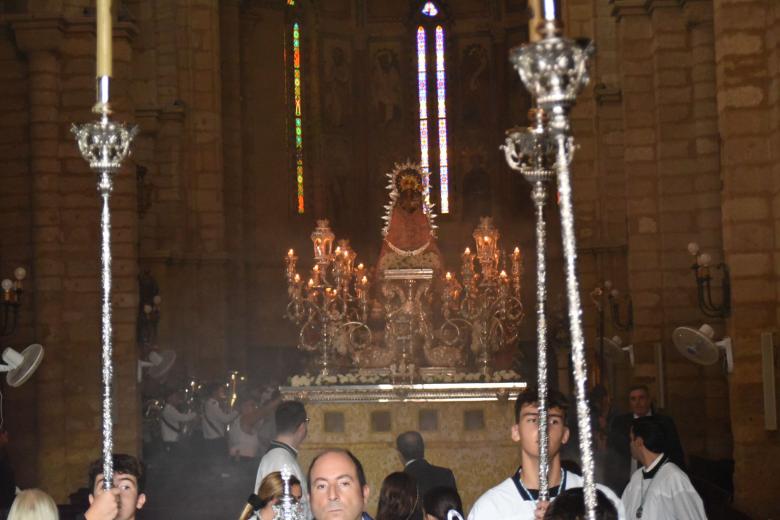 La procesión de la Virgen de Villaviciosa, en imágenes