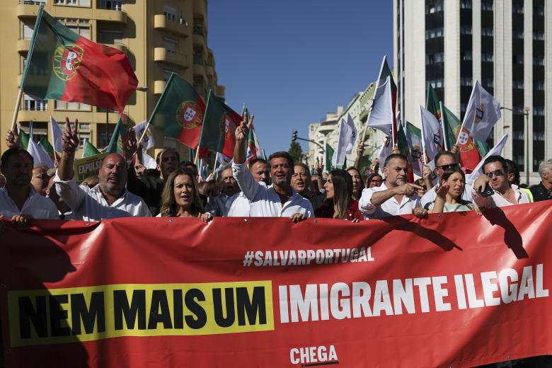 Multitudinaria marcha en Lisboa ante "inmigración descontrolada"