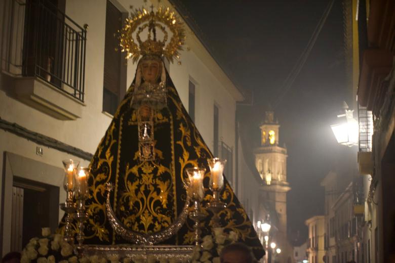 El Rosario Vespertino de la Hermandad de Ánimas, en imágenes