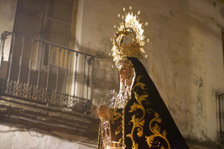 El Rosario Vespertino de la Hermandad de Ánimas, en imágenes