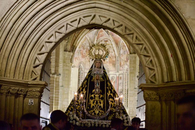 El Rosario Vespertino de la Hermandad de Ánimas, en imágenes