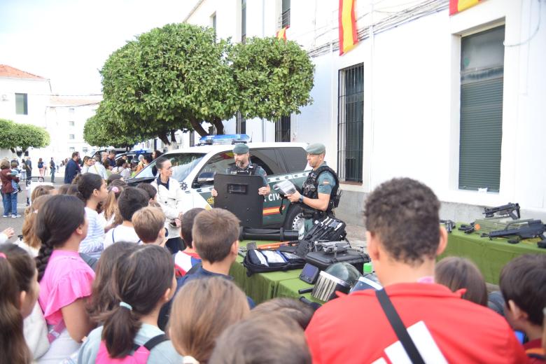 Demostración de la Guardia Civil