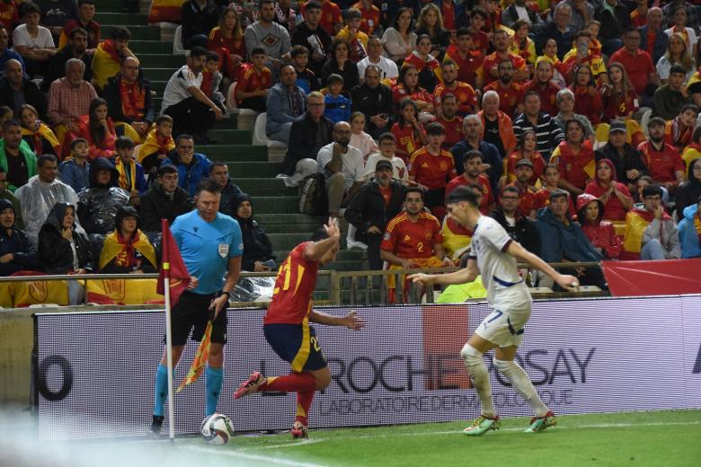 Partido España-Serbia en El Arcángel