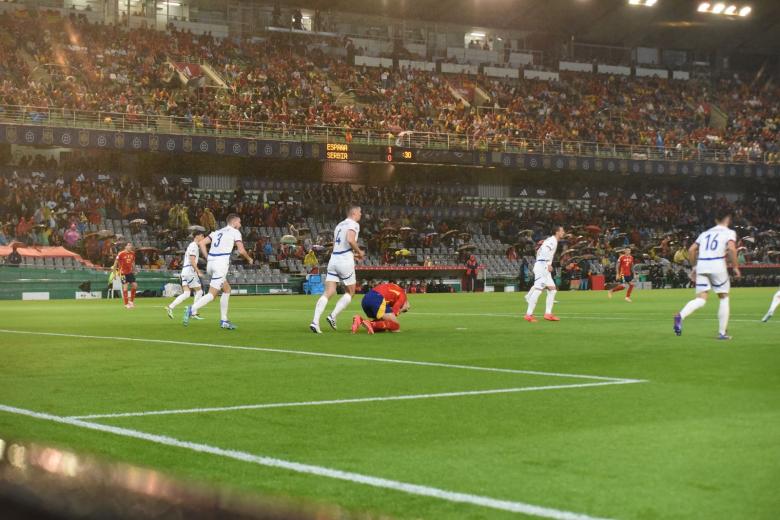 Partido España-Serbia en El Arcángel