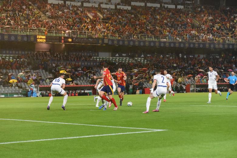 Partido España-Serbia en El Arcángel