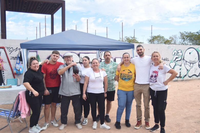 Los cordobeses celebrando el día de San Rafael con el típico perol