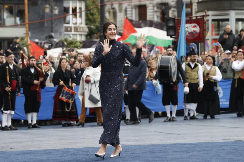 La jugadora olímpica de bádminton Carolina Marín, Premio Princesa de Asturias de Deportes, a su llegada a la ceremonia de entrega de los galardones