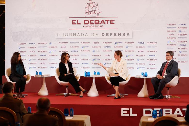 Isabel Ligués, María Ángeles Martí, María Jamardo y Héctor Casado