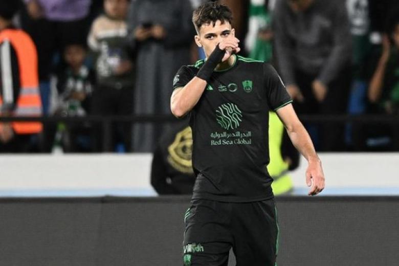 Gabri Veiga, canterano del Celta de Vigo, está viviendo la experiencia saudí de la mano del Al-Ahli