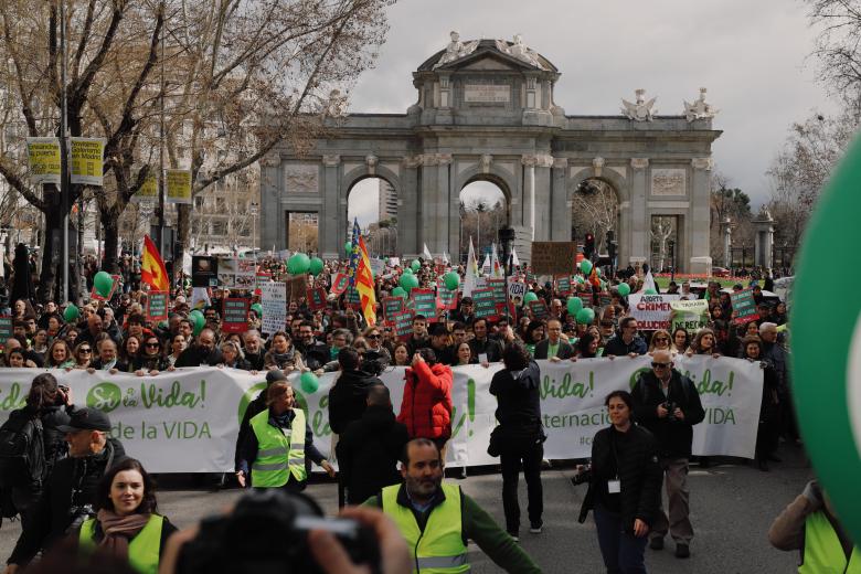 En el mes de marzo, la plataforma 'Sí a la Vida' convocó una marcha en la que participaron miles de ciudadanos para defender la vida humana desde el momento de la concepción hasta la muerte