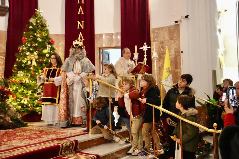 Ofrenda al Niño Jesús de la Parroquia de la Inmaculada Concepción, en Ciudad Jardín