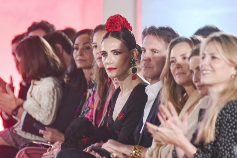 Adriana Abascal parading in RocioPeralta: La perseverancia de los sueños Brand event in Sevilla on Friday, 10 January 2025.