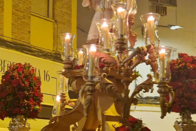 La procesión del Dulce Nombre de Jesús, en imágenes