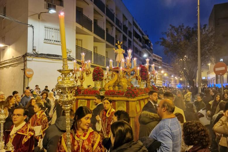 La procesión del Dulce Nombre de Jesús, en imágenes