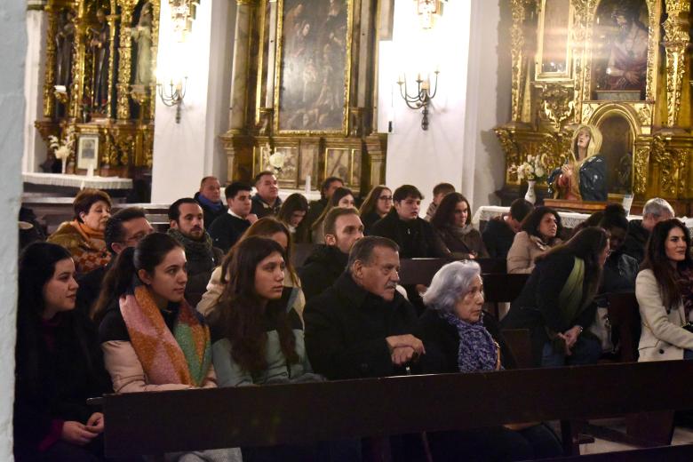 La presentación de las bambalinas del paso de la Candelaria, en imágenes