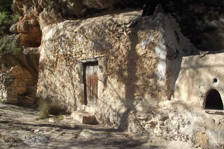 Pinturas rupestres en la ruta del Barranco Moreno en Bicorp