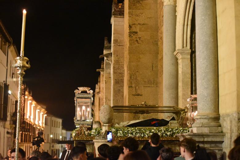 La procesión de las reliquias de San Juan Bautista de la Concepción, en imágenes