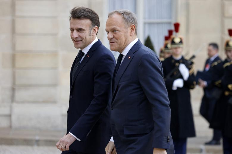 Macron con el primer ministro polaco, Donald Tusk