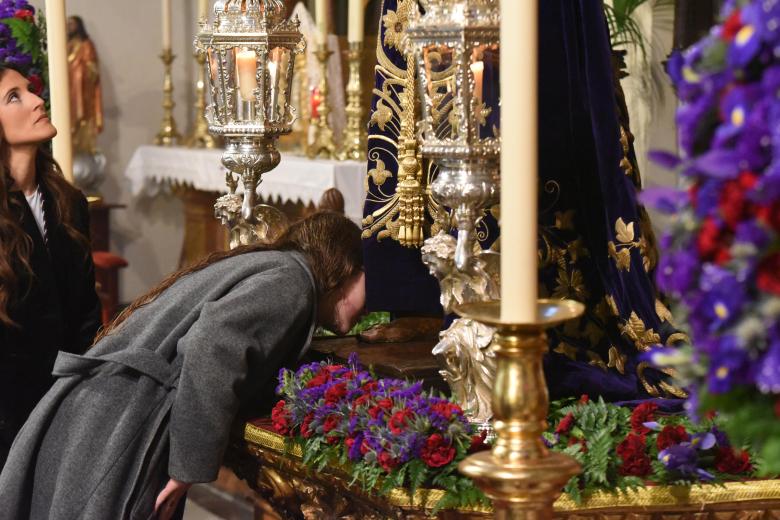 Besapiés a Nuestro Padre Jesús Rescatado