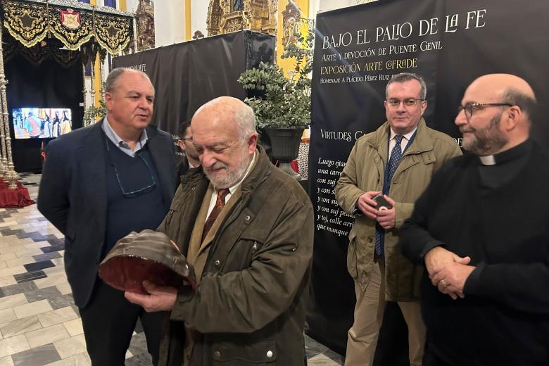 Presentación de la revista 'Estación de Penitencia' en Puente Genil