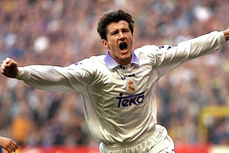 Davor Suker festejando un gol