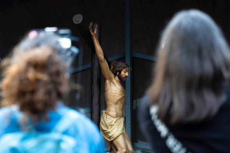 Sábado de Pasión semana santa córdoba 2025 la estrella figueroa lluvia banda cera niños