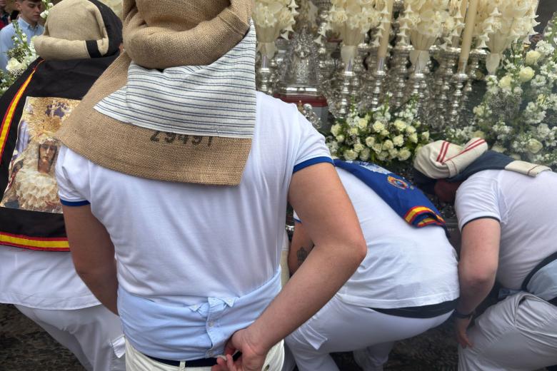 La procesión de la Hermandad de la Entrada Triunfal, en imágenes
