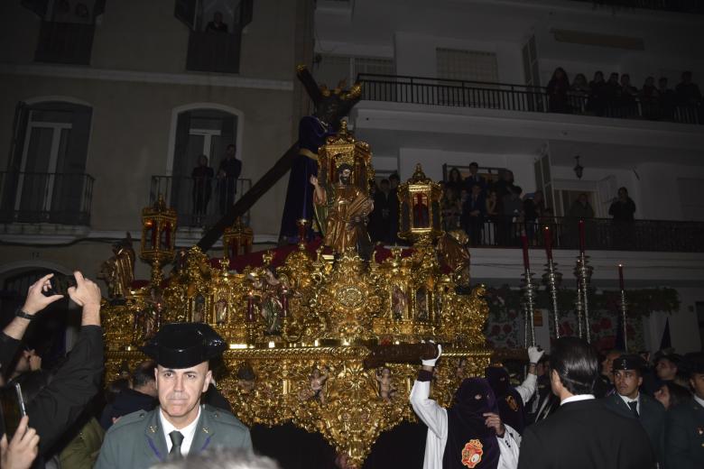 Cayetana Rivera and Manuel Vega during the Madruga procession in Seville, April 17, 2025